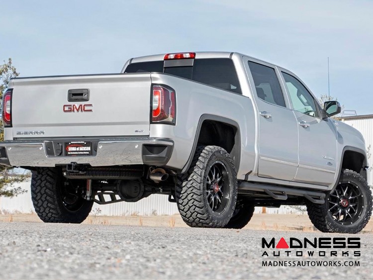 Chevy Silverado 1500 4WD Suspension Lift Kit w/ Front Knuckles & Lifted Front Struts - 3.5" Lift - Cast Steel Control Arms